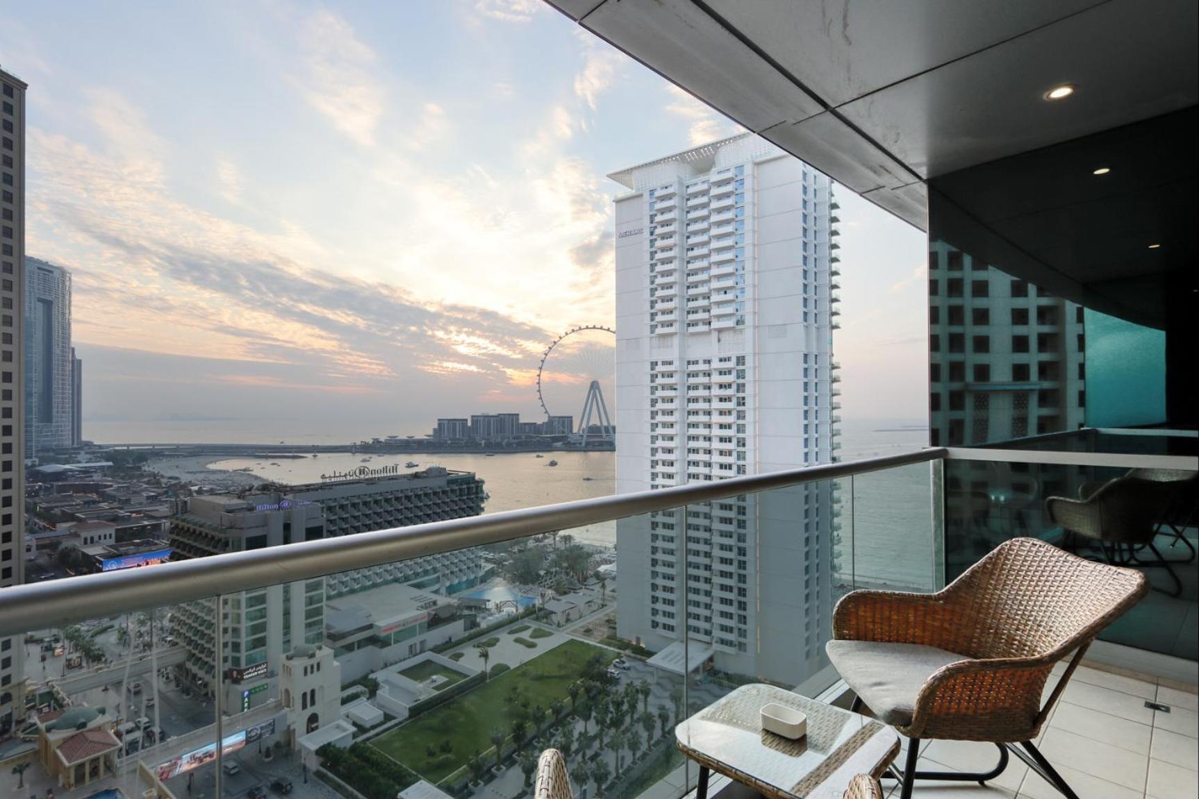 Livbnb - 3br Maid's With Ain And Sea View Apartment Dubai